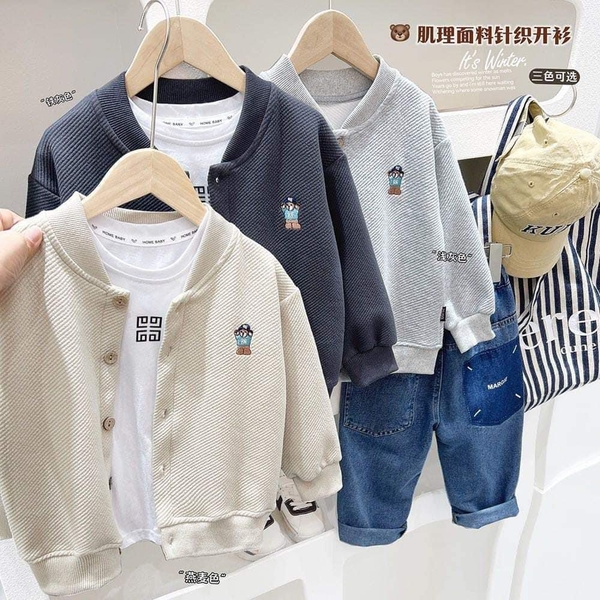 Áo khoác nỉ Kacady thêu gấu dáng bomber 3 màu ghi đậm, ghi sáng, be