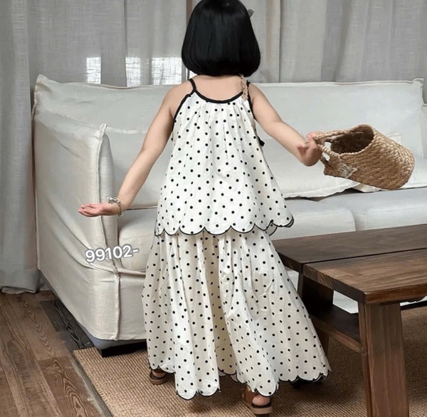 Set chấm bi áo sát nách quần loe 3 màu cho bé