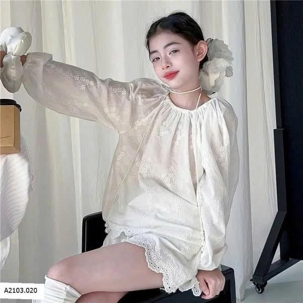 Bộ áo dài tay mix quần short thêu hoa viền ren TRẮNG