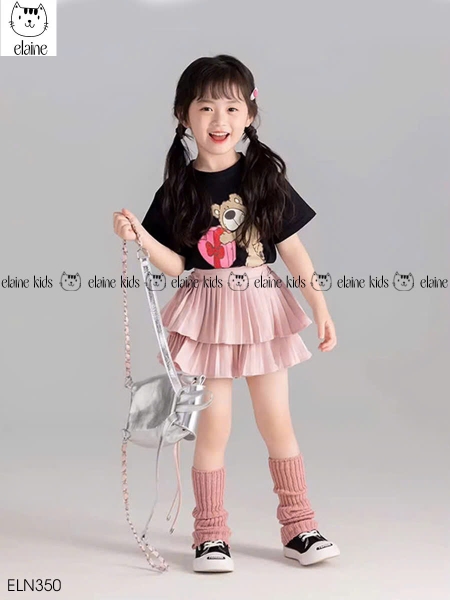 Bộ gấu trái tim Elaine áo cộc tay đen chân váy tầng màu hồng
