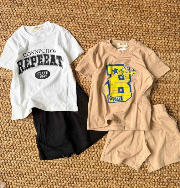 Bộ cộc tay áo nâu chữ B vàng quần sooc MBCKIDS