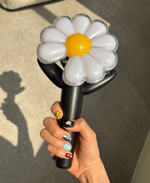 Lightstick Hoa cúc G-DRAGON