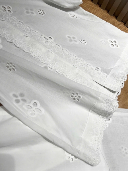 Bộ thô ren cộc tay trắng Na Na thêu hoa quần suông dài