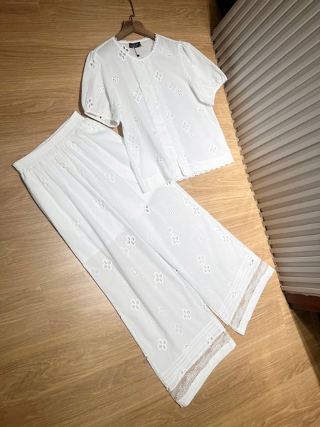 Bộ thô ren cộc tay trắng Na Na thêu hoa quần suông dài