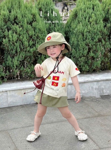 Set 3 món tone be xanh rêu Việt Nam độc lập kèm mũ cho bé trai và bé gái