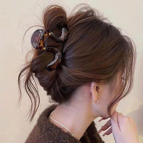 Set 4 kẹp tóc acrylic