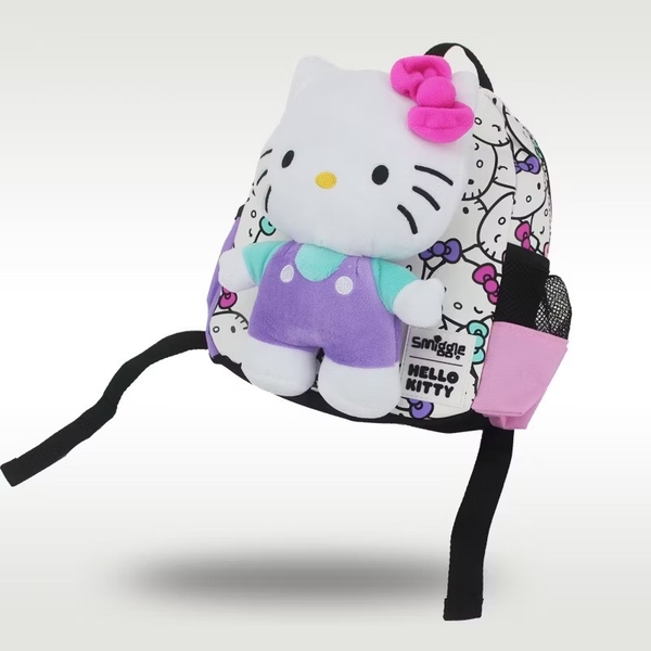 Balo Smiggle 3D mầm non size 26x21cm mẫu Hello Kitty, Peppa, Stitch...