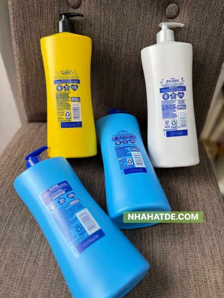 Sữa tắm gội 2in1 cho bé Suave kids 828ml