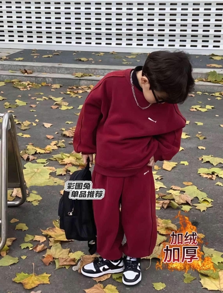 Bộ nỉ bông quần bo gấu màu đỏ cho bé trai