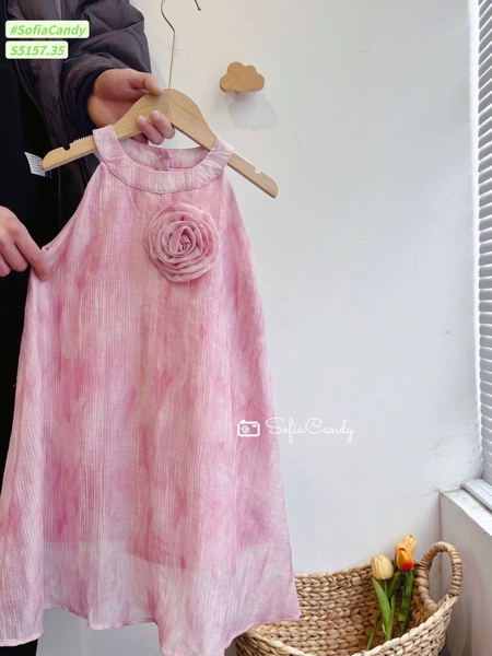 Váy yếm voan loang hồng đính hoa Sofia Candy