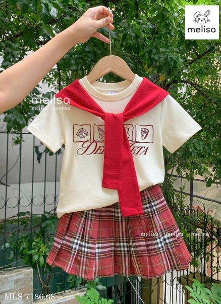 Bộ cộc tay Melisa áo be chân váy kẻ đỏ thắt khăn Delta Leta