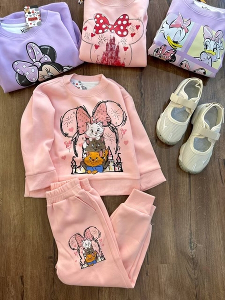Bộ nỉ bé gái hãng Disney màu hồng mẫu Mèo Marie, lâu đài