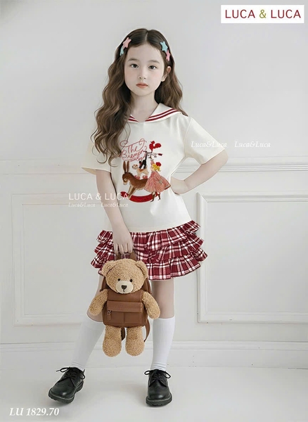 Bộ cộc tay Luca&Luca cổ thuỷ thủ áo be rạp xiếc chân váy kẻ caro tầng đỏ