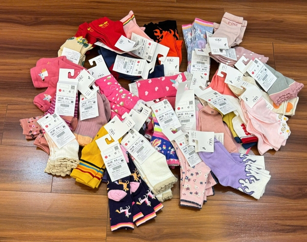 Tất Zara dư xịn nhiều mẫu thu đông