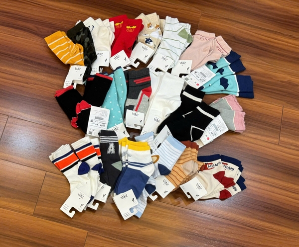 Tất Zara dư xịn nhiều mẫu thu đông