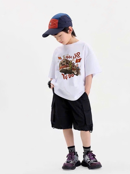 Bộ cotton Elaine cộc tay áo TRẮNG Độc lập tự do mix quần kaki đen