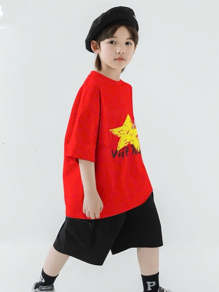 Bộ cotton BÉ TRAI Elaine cộc tay áo cờ đỏ sao vàng Tự hào Việt Nam mix QUẦN kaki đen