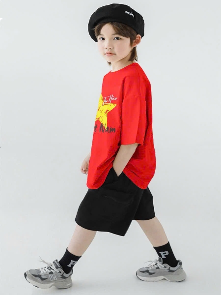 Bộ cotton BÉ TRAI Elaine cộc tay áo cờ đỏ sao vàng Tự hào Việt Nam mix QUẦN kaki đen