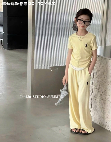 Bộ áo thun cổ tròn thêu ngựa KÉO KHOÁ quần dài 3 màu hồng, vàng, ghi