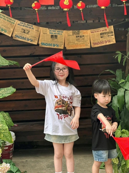 Áo phông TRẮNG Độc lập tự do cotton cộc tay Boonana