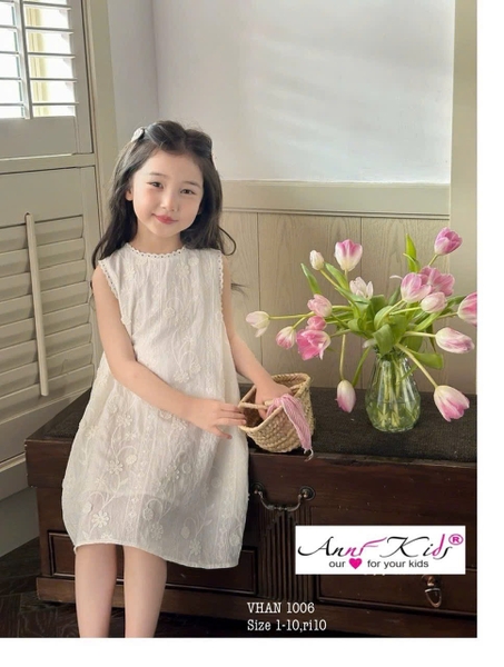 Váy sát nách ren trắng nơ lưng Anni Kids dáng suông