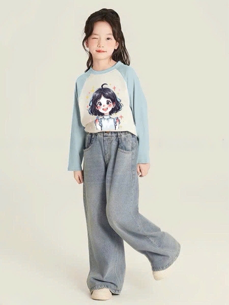 Bộ cotton raglan áo trắng xanh hình cô gái mix quần jean hãng Elaine