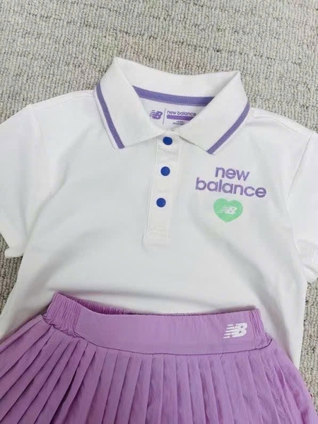 Bộ polo cộc tay New Balance màu pastel mix chân váy xếp ly 3 màu
