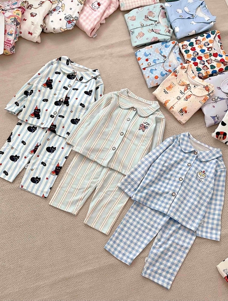 Bộ Pyjama Qibao màu be nhân vật Mickey Donald