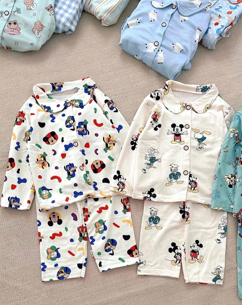 Bộ Pyjama Qibao màu be nhân vật Mickey Donald