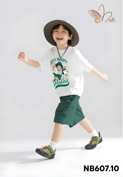 Bộ cotton Nabi áo trắng Luffy Snoopy quần short kaki xanh lá bé trai
