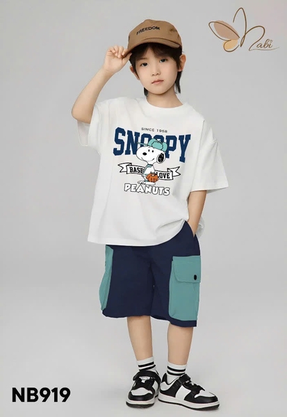 Bộ cotton Nabi áo Snoopy Peanuts trắng quần short kaki xanh navy bé trai