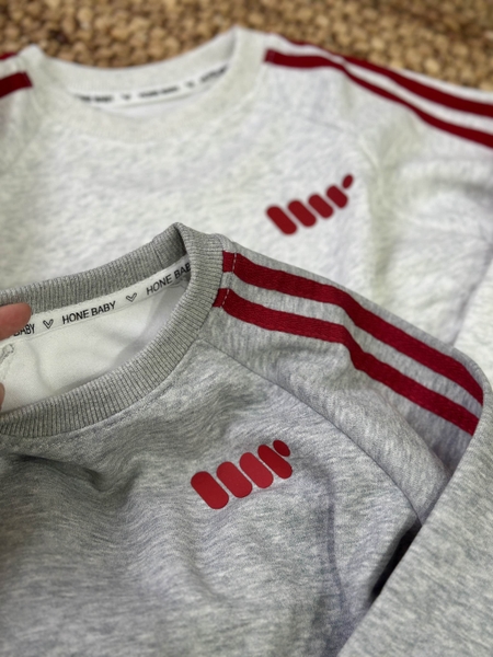 Bộ nỉ dài tay Hone baby sọc đỏ 2 màu xám nhạt, xám đậm cho bé