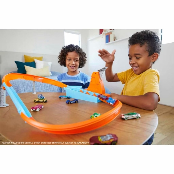 Bộ mô hình ô tô Hot Wheels đường đua tăng tốc