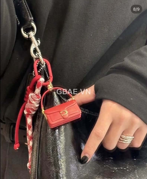 Charm treo túi 3 chi tiết hãng COACH