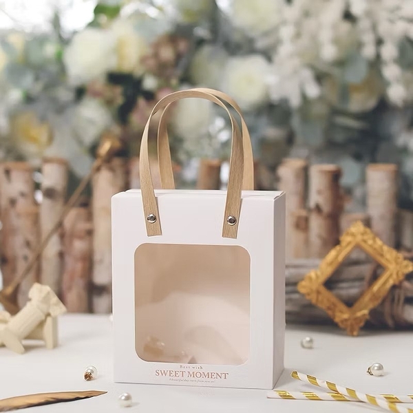 Túi xách giấy hộp vuông mặt kính 4 màu đỏ, xanh, trắng, hồng