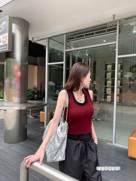 Áo crop top sát nách viền chữ Y 4 màu