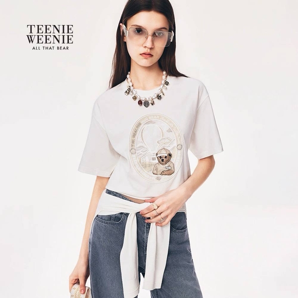Áo phông cộc tay Tweedle Winer 3 màu Trắng, Xanh, Ghi xám hình con gấu Oval nơ gấu áo