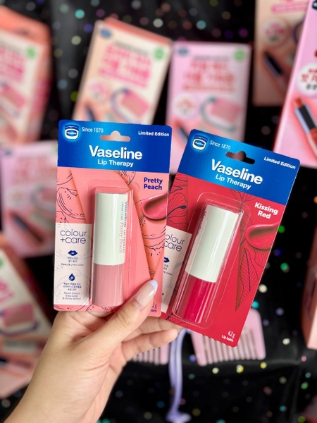 Son dưỡng môi Vaseline Lip Therapy colour care có màu tặng kèm LƯỢC