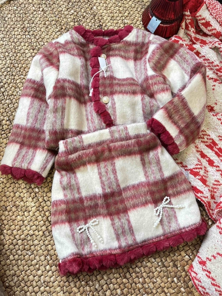 Set váy dạ kẻ đỏ đính nơ cho bé