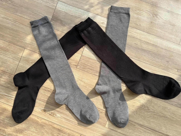 Tất dài Uniqlo 5 màu Đen, Ghi đá, Xám, Be, Nâu