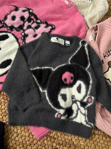 Áo len xù dài tay H&M Kuromi màu xám đen