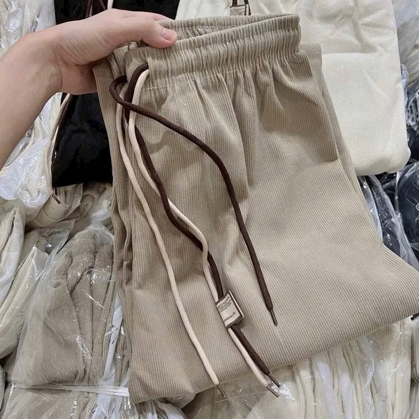 Quần nhung tăm suông lót nỉ freesize 4 màu cho nữ