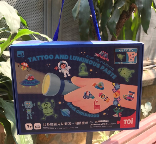 Hộp dán tattoos sticker dạ quang bé trai hãng Toi 230pcs