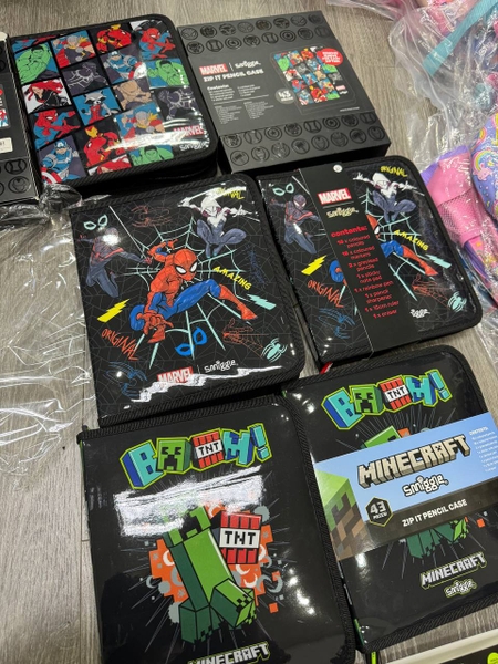 Túi dụng cụ học tập Smiggle 43 chi tiết chủ đề Marvel, Mine Craft, Spiderman, Minnie...