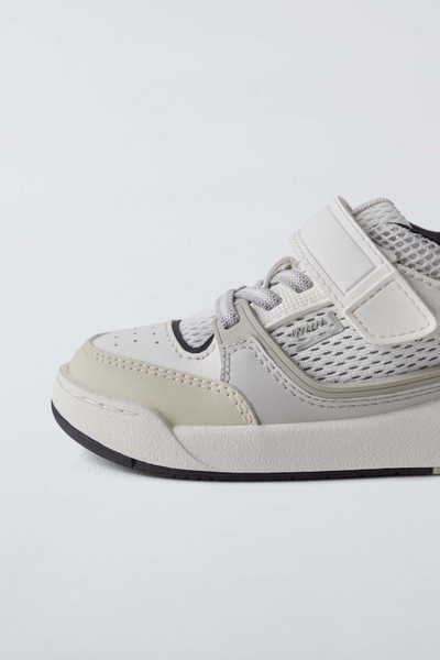 Giày sneaker Zara quai dán màu trắng mix xám