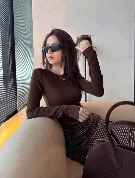 Áo thun dài tay Moses Queen cổ tròn 8 màu cho nữ