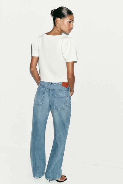Áo dệt kim tay bồng màu trắng Zara