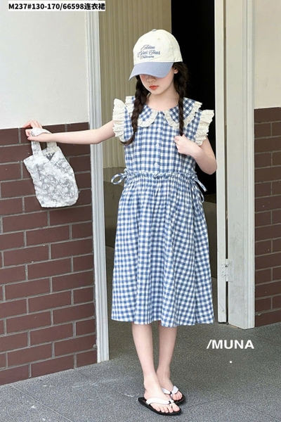 Váy sát nách kẻ caro xanh cổ bèo ren Munaya Studio