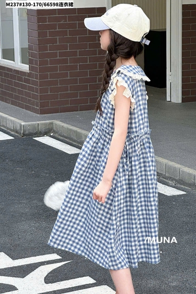 Váy sát nách kẻ caro xanh cổ bèo ren Munaya Studio