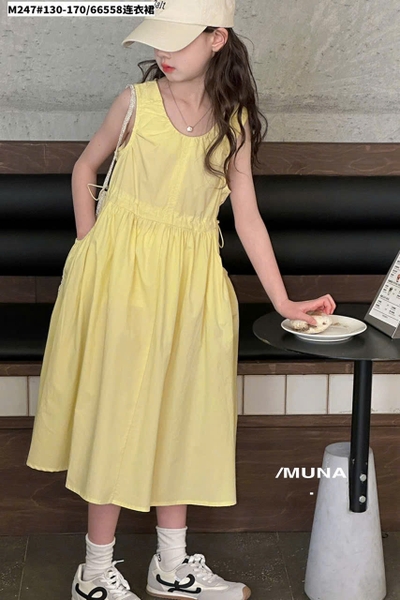 Váy sát nách Munaya Studio túi hộp dáng suông chữ A 2 màu vàng, xanh